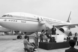 Delivery ceremony of Korean Air’s first Airbus A300B4 at the Airbus facility in Toulouse, France.