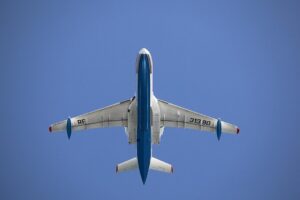 Boeing 727-200 Advanced aircraft photo by VitalyKobzun