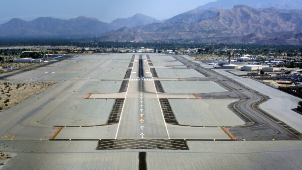 Airport Runway Explained: Meaning, Markings and Airport Use