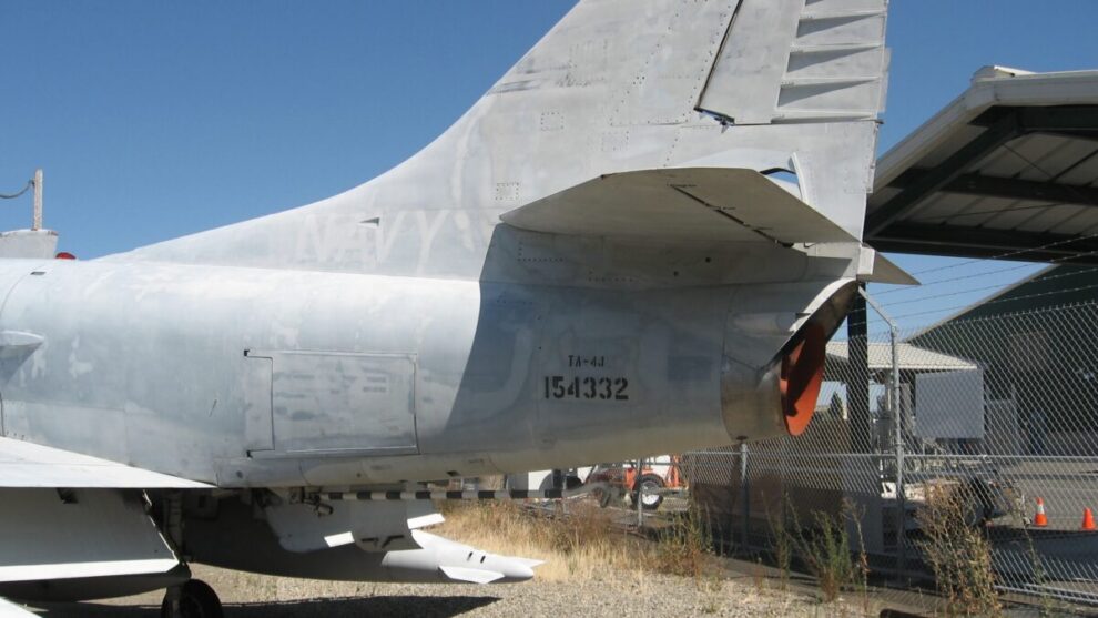 Horizontal stabilizer on an aircraft tail showing pitch stability, elevator control, and airflow around the tailplane