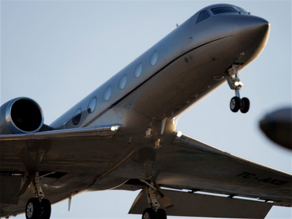 TC-AKB Gulfstream Private Jet aircraft spotted at ANKARA — photo by aviator